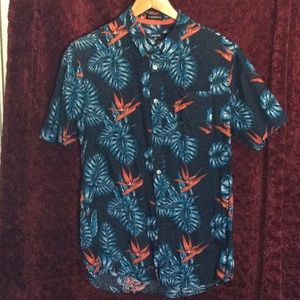 Hawaiian-Inspired  print dress shirt M